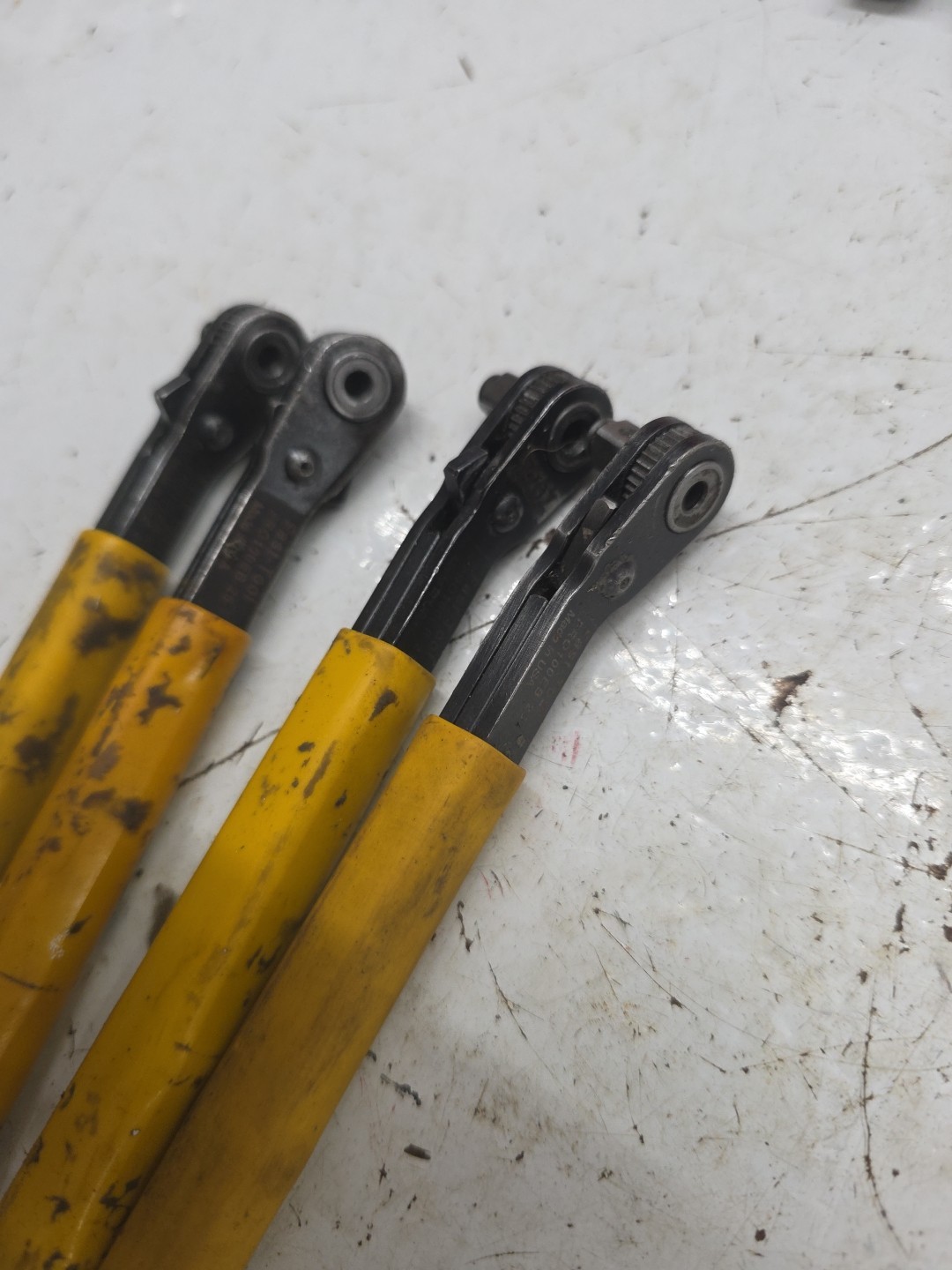 Aircraft tools 1/4 Drive Hi Torque Omega Tech Hi Lok Roller Ratchet 200 LBS-IN gallery