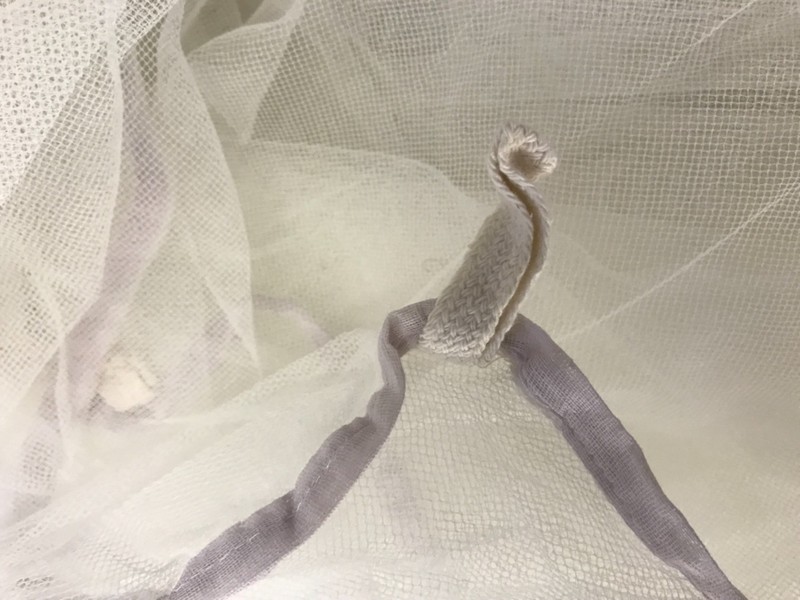 MOSQUITO NETTING WHITE MESH BUG NET FOR COT OR TENT HEAVY DUTY gallery