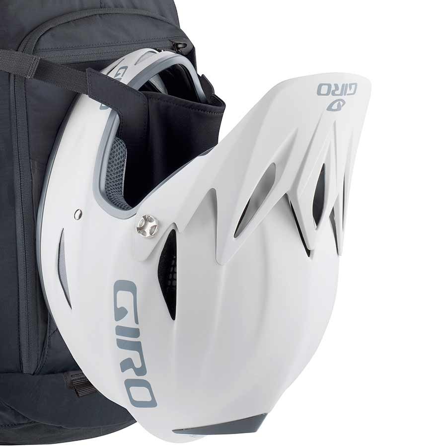 EVOC FR Trail Blackline 20L Backpack with Back Protector, Ventilated, Hydration 3