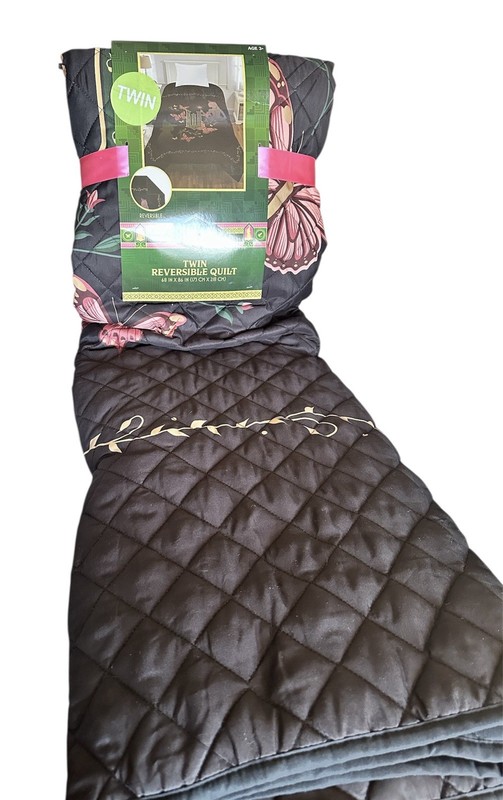 Universal Studios Wicked Reversible Quilt Twin Emerald City Glinda Elphaba gallery