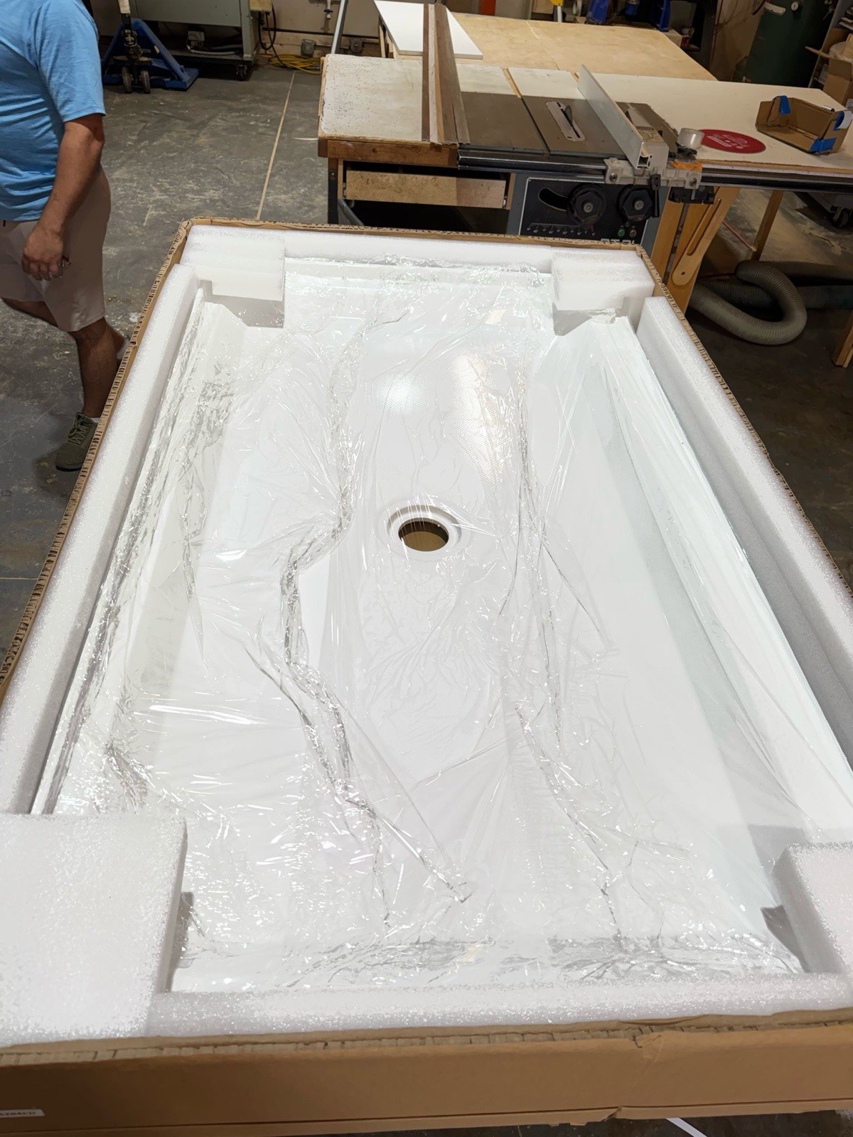 Long Lasting White 60''L x 36'' W Shower Pan High Quality Drain Shower Base Pan gallery