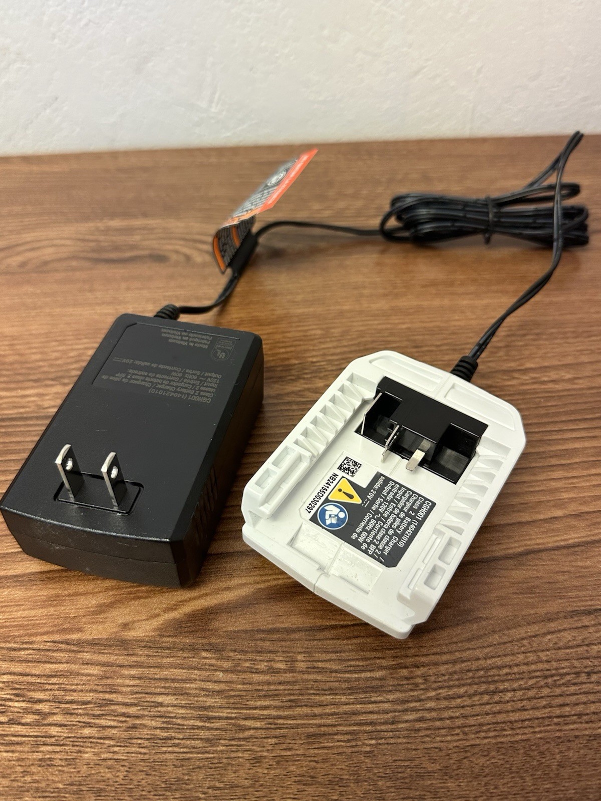 Hart 20V Power Equipment Fast 2 Amp Battery Charger (Model # CGH001) PRE-OWNED B gallery