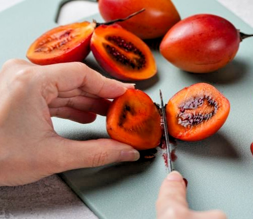 1000++ Exotic Tree Tomato Seedss (Solanum betaceum) var. Red Tamarillo gallery
