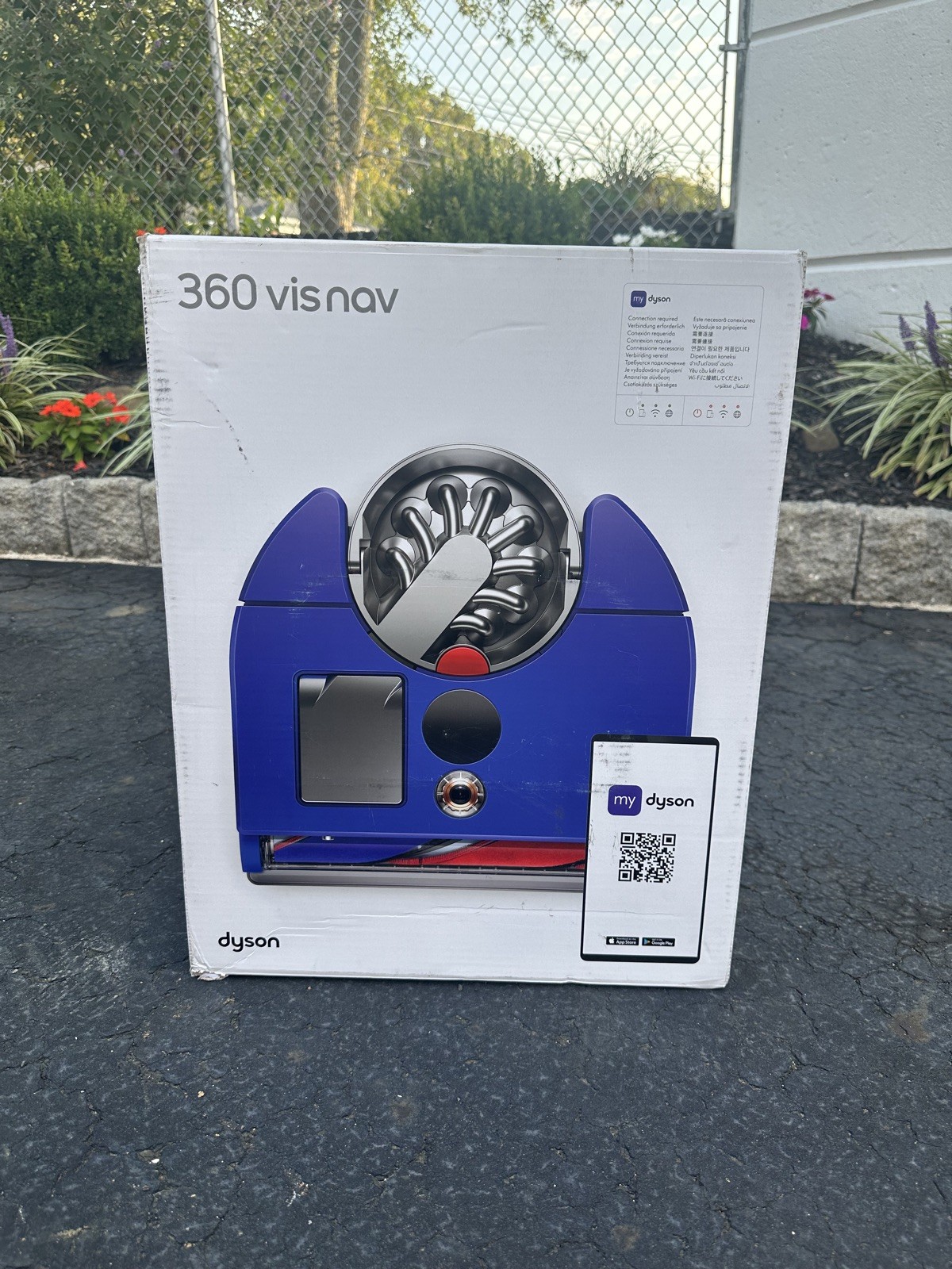 Dyson 360 Vis Nav Robot Vacuum In Blue/Nickle With Smart Navigation (304619-01) gallery