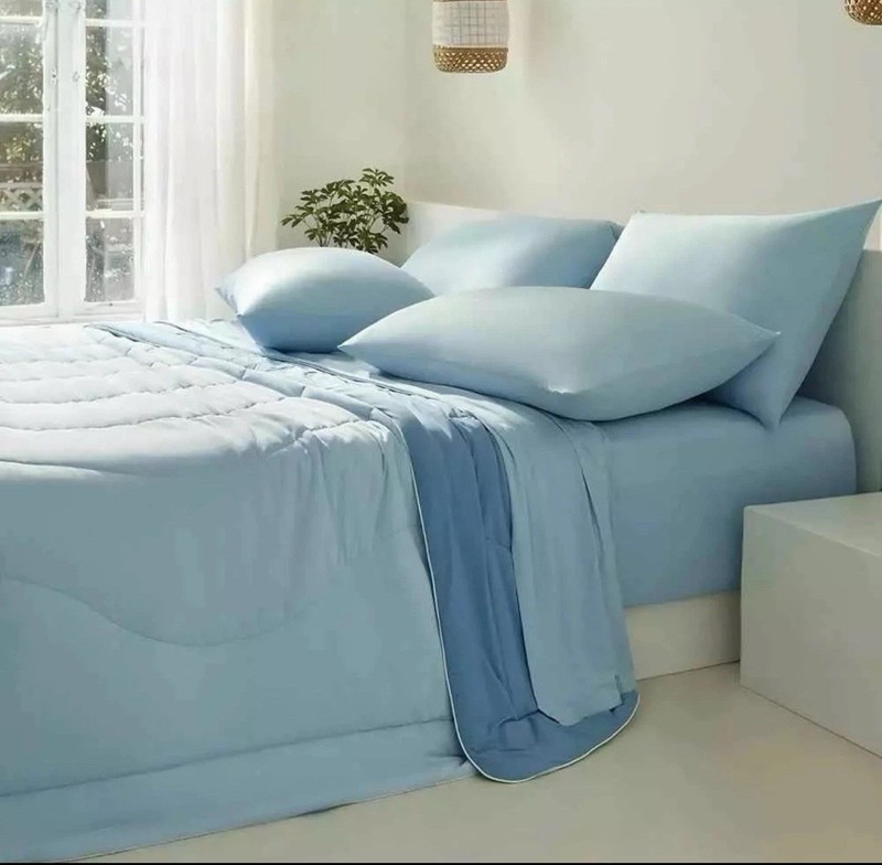 REST® Evercool® Cooling Comforter, King/Cali King, for Hot Sleepers Blue (Sealed gallery