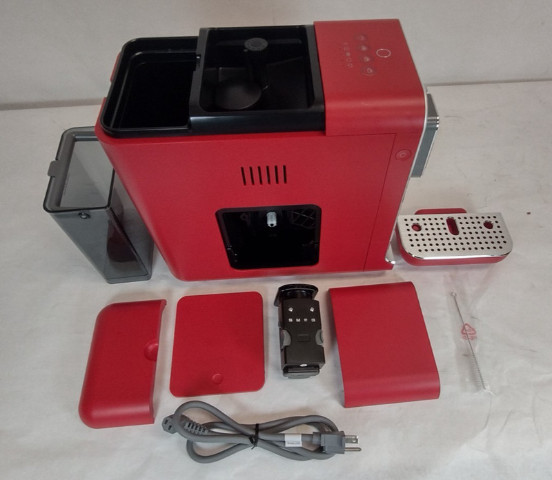 Smeg BCC02RDMUS Red Fully-automatic Coffee Machine with Steamer and Burr Grinder gallery