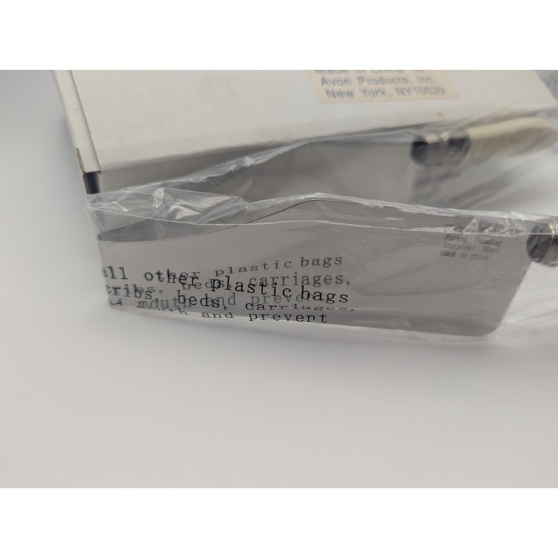 Avon Kake- Kut'r V-Shape Cake Pie Server Stainless Steel Wedding Cake Knife gallery