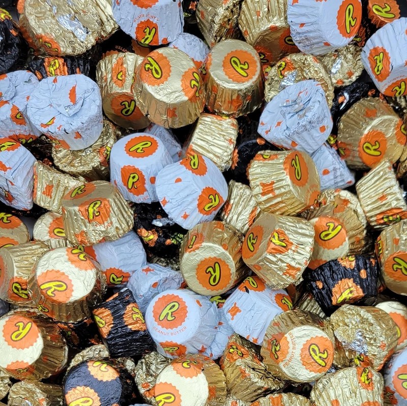 Reese's PB Cups Miniatures Assortment Bulk Chocolate Halloween Candy (5 Pounds) gallery