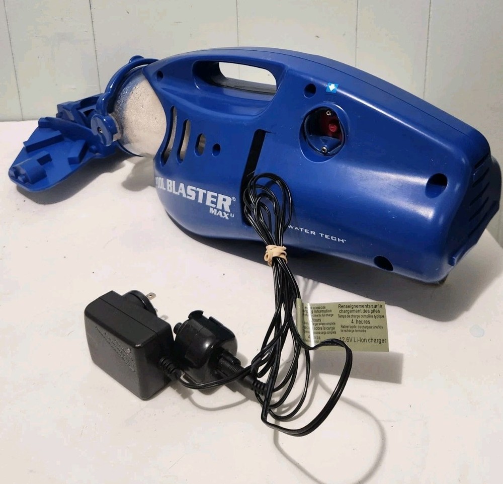 Water Tech POOL BLASTER Max Cordless Pool Vacuum, Handheld Cleaner