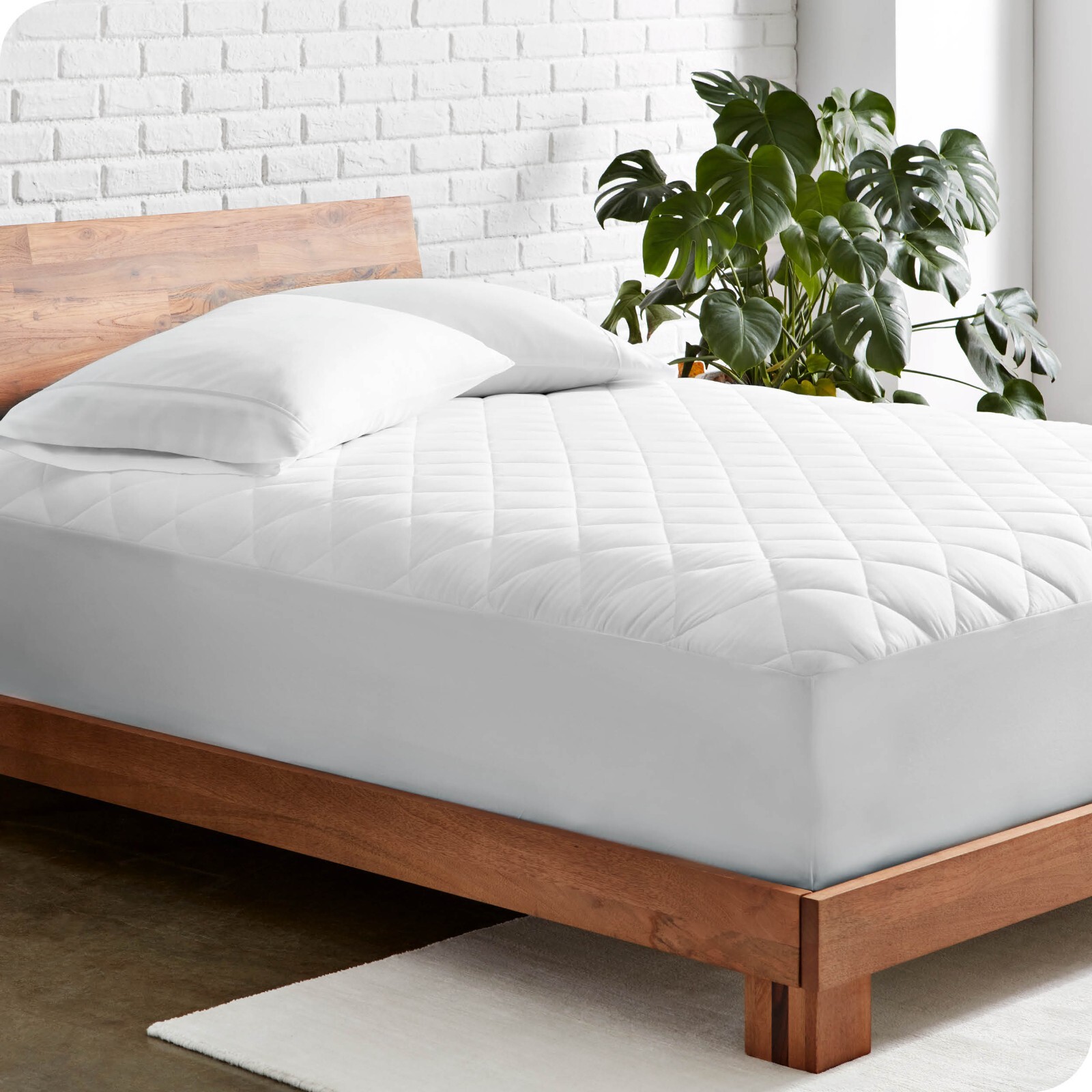 Premium Quilted Fitted Mattress Pad - Cooling Mattress Topper - Hypoallergenic gallery