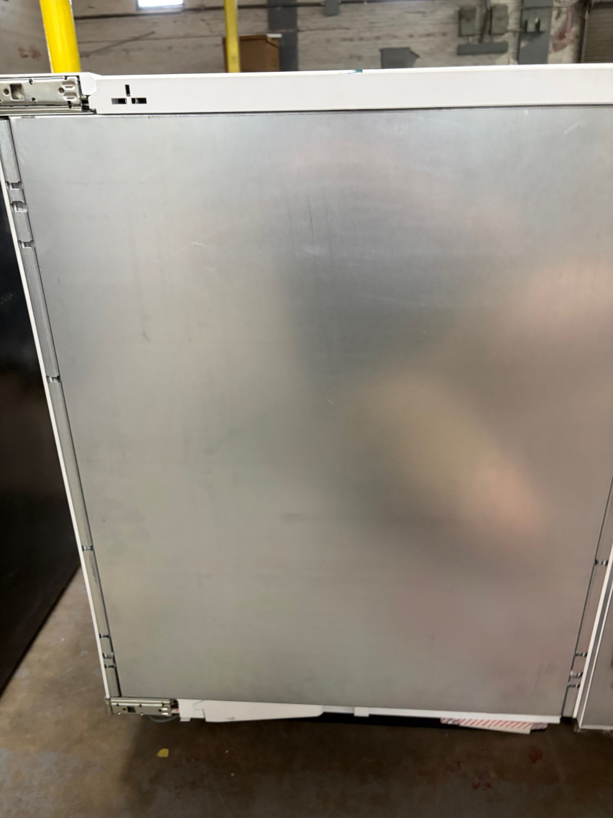 Sub-Zero Designer Series 24 In Panel Ready Smart Fridge/Freezer, DEU2450CIL gallery