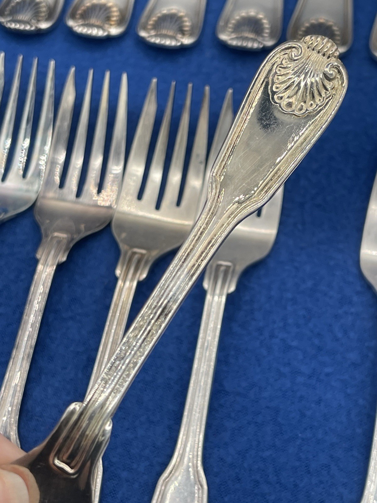 The Main Course MNF2 Silverplate GLOSSY SHELL Flatware LOT 30Pc Fork&spoon used gallery