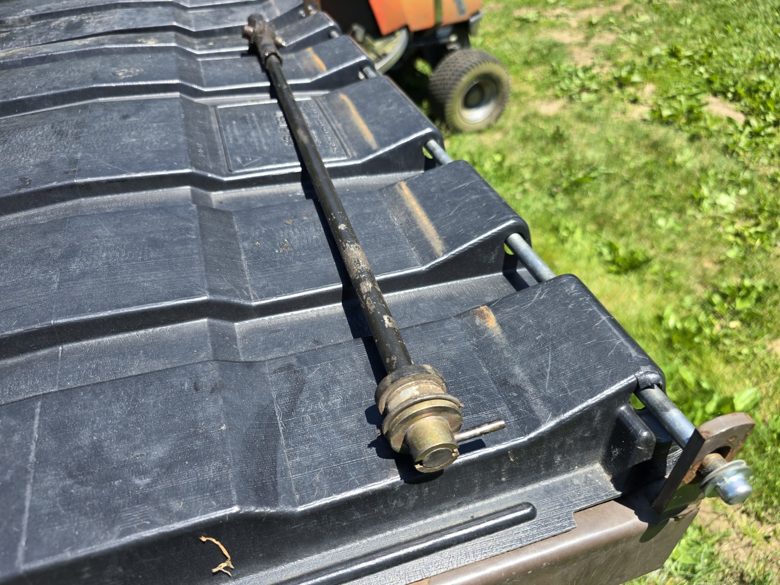Simplicity Legacy 25 60in Mower Deck Electric Adjustment Rod gallery