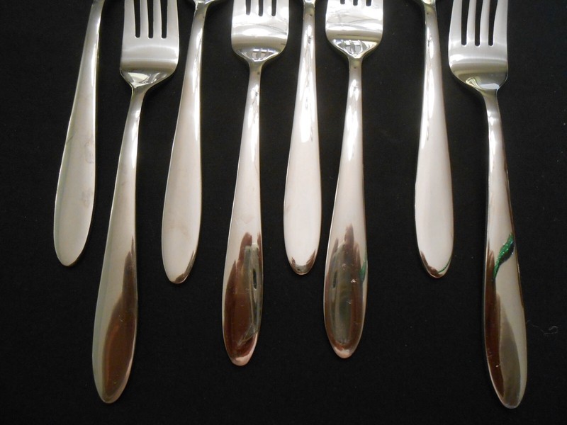 8 Oneida MOONCREST Stainless Dinner Forks 8" gallery