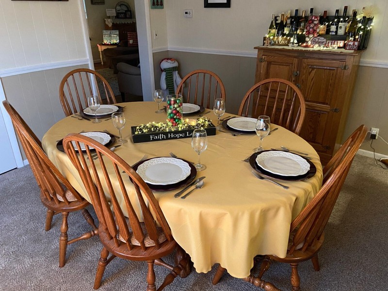 Oval Tablecloths, All Oval Tablecloth Sizes, 74 Colors gallery