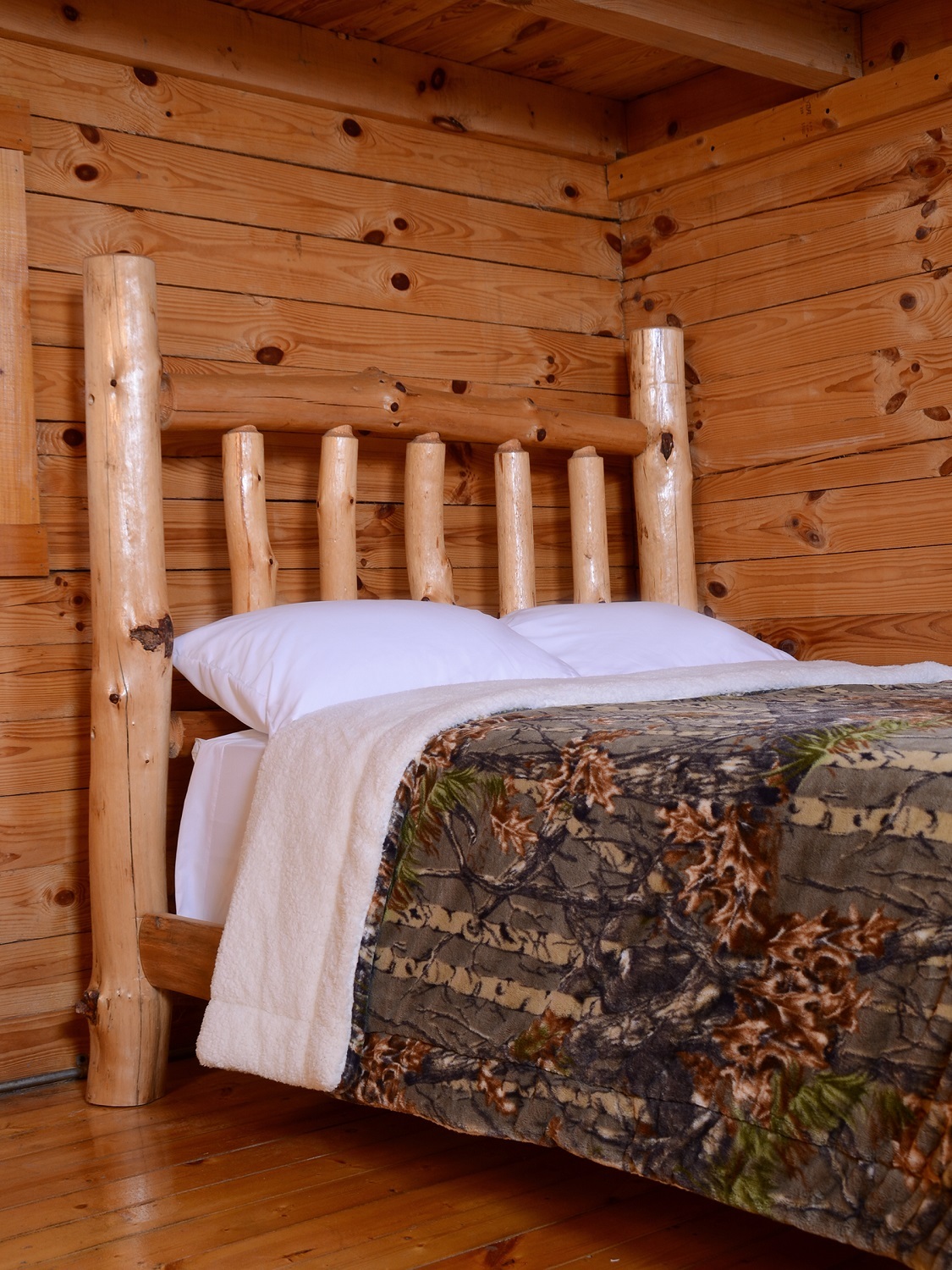 CAMO WOODS BEDROOM CAMOUFLAGE Super Soft Luxury Queen Sherpa Bed Blanket gallery