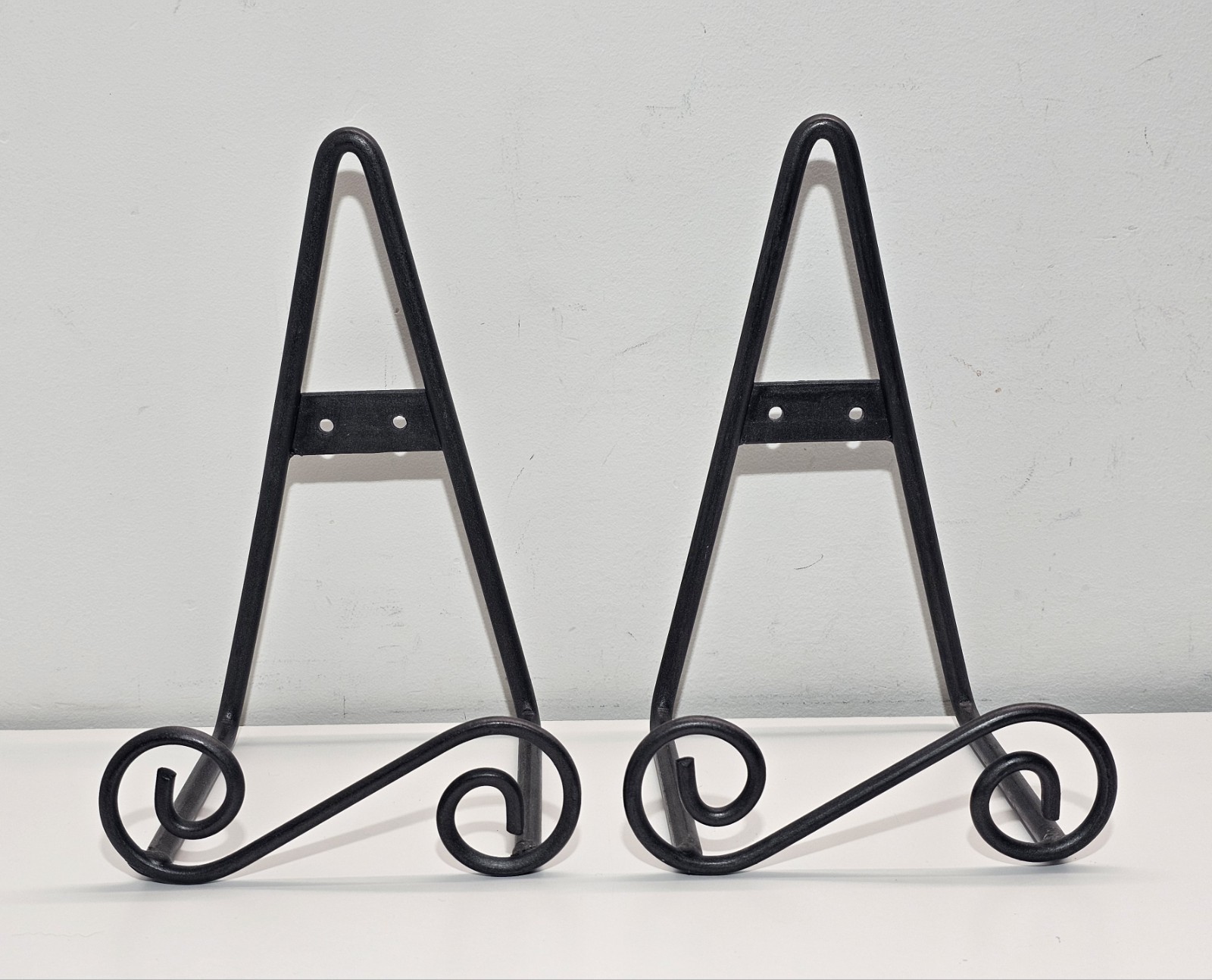 Metal S-Shaped Wall Mountable Display Easel Stand *Set Of 2* gallery