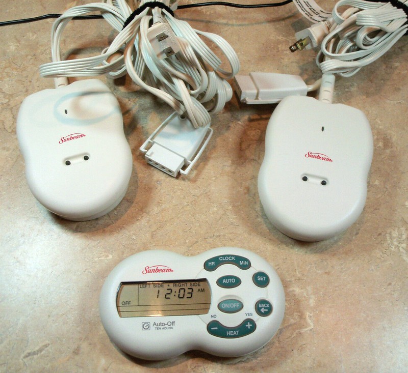 Sunbeam O38 - Remote Heating Blanket Controller w/ 2 Power Supplies for Blanket gallery