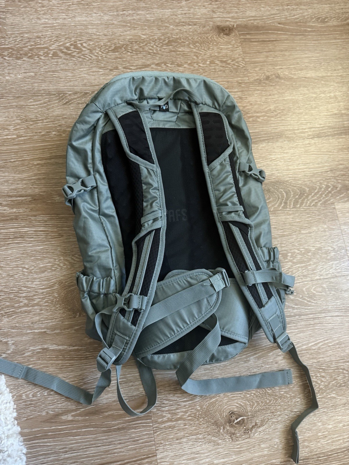40-liter backpack F4 5