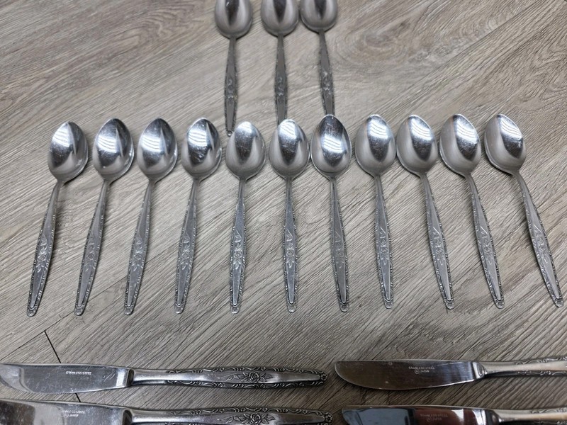 Stylecraft T&N SYF2 Single Rose Pattern Stainless Steele Flatware 24 piece Set gallery