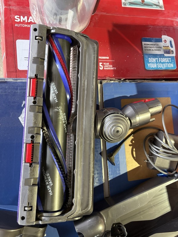 Dyson Outsize gallery