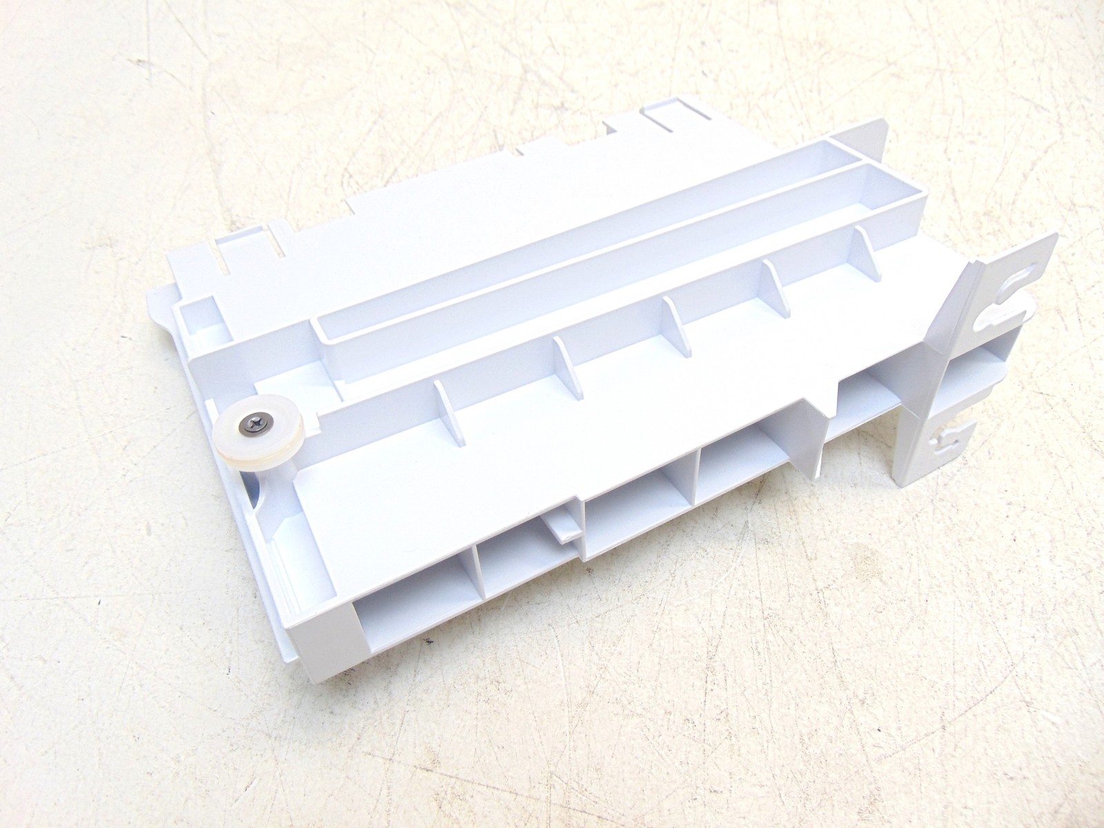 Frigidaire Refrigerator GRMC2273CF02 Crisper Divider gallery
