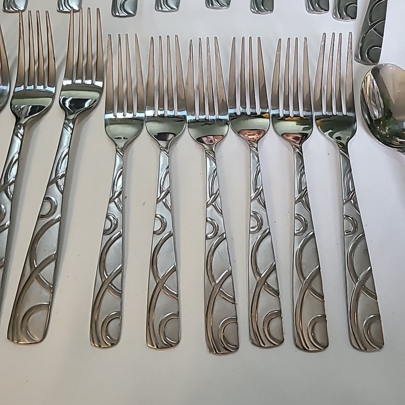 Cambridge Conquest Stainless Flatware Mixed Set Of 37 Forks Knives Spoons Servi gallery