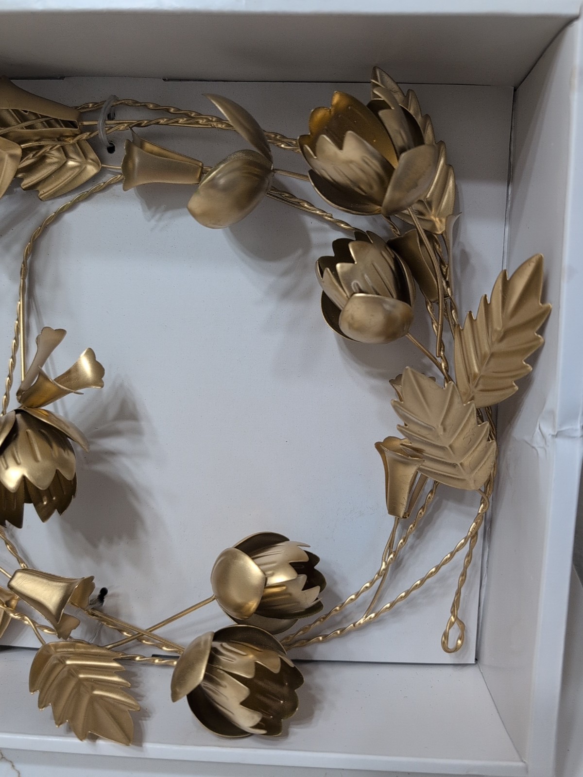 6' Long Threshold Gold Metal Flower Garland Spring Summer Garden New In Box gallery