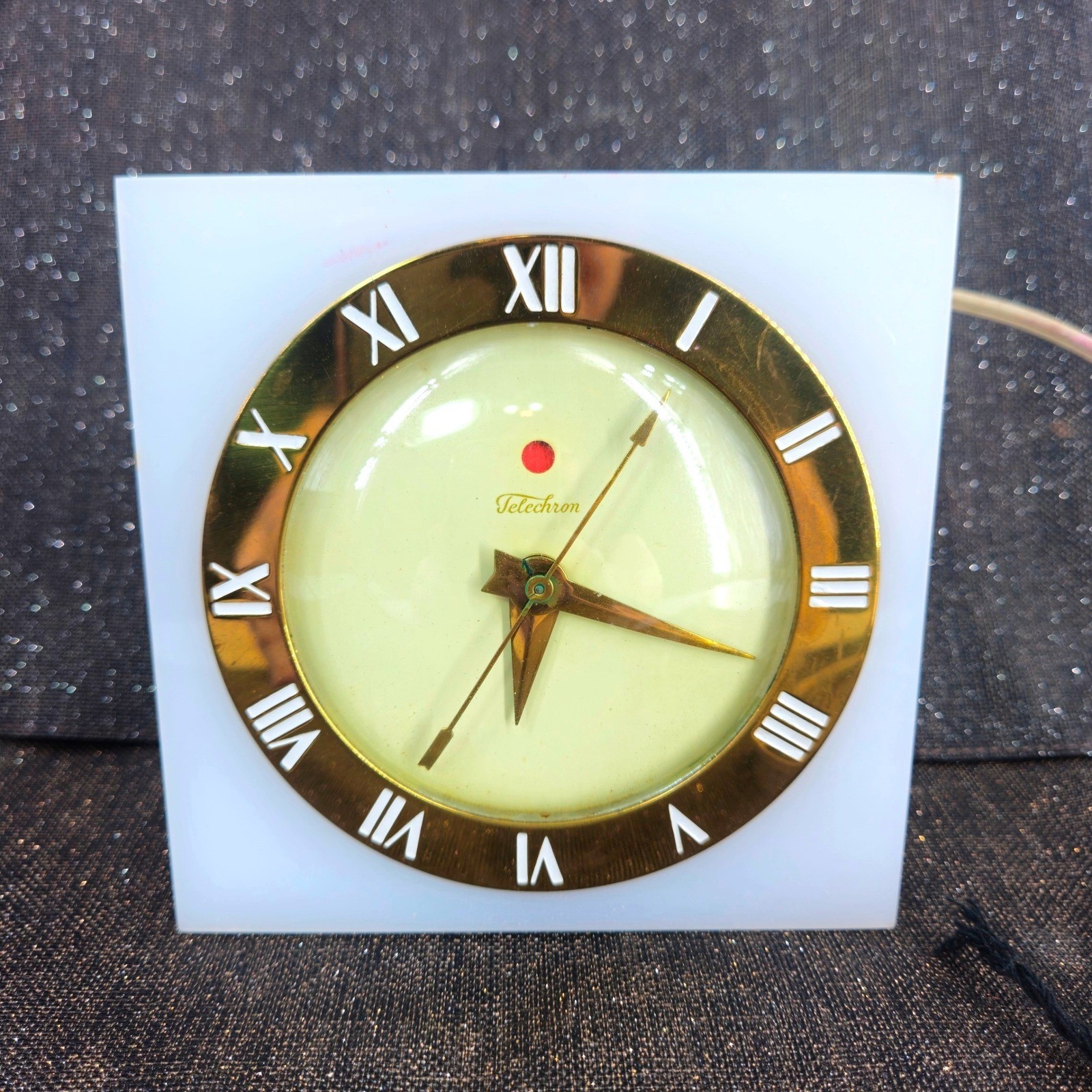 Vintage MCM Telechron Electric "Block" Clock 4H55 White Lucite Gold Numeral USA gallery