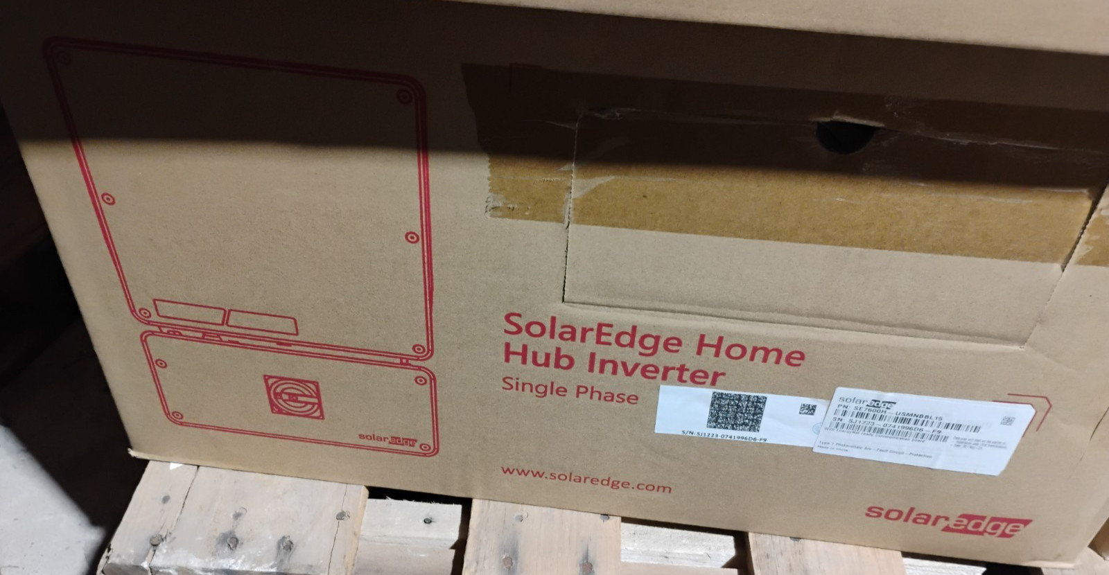 SolarEdge SE7600H-USMNBBL15 Home Hub Inverter Single Phase 7.6kW 240V gallery