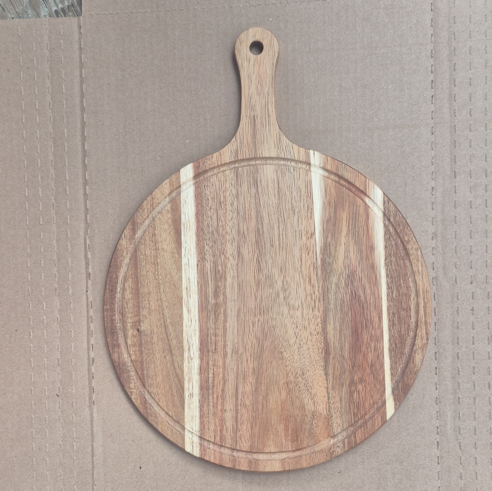 Wood Cutting Board w/ Handle, Medium Round 12 in, Brown/Beige Stripe, Hole gallery