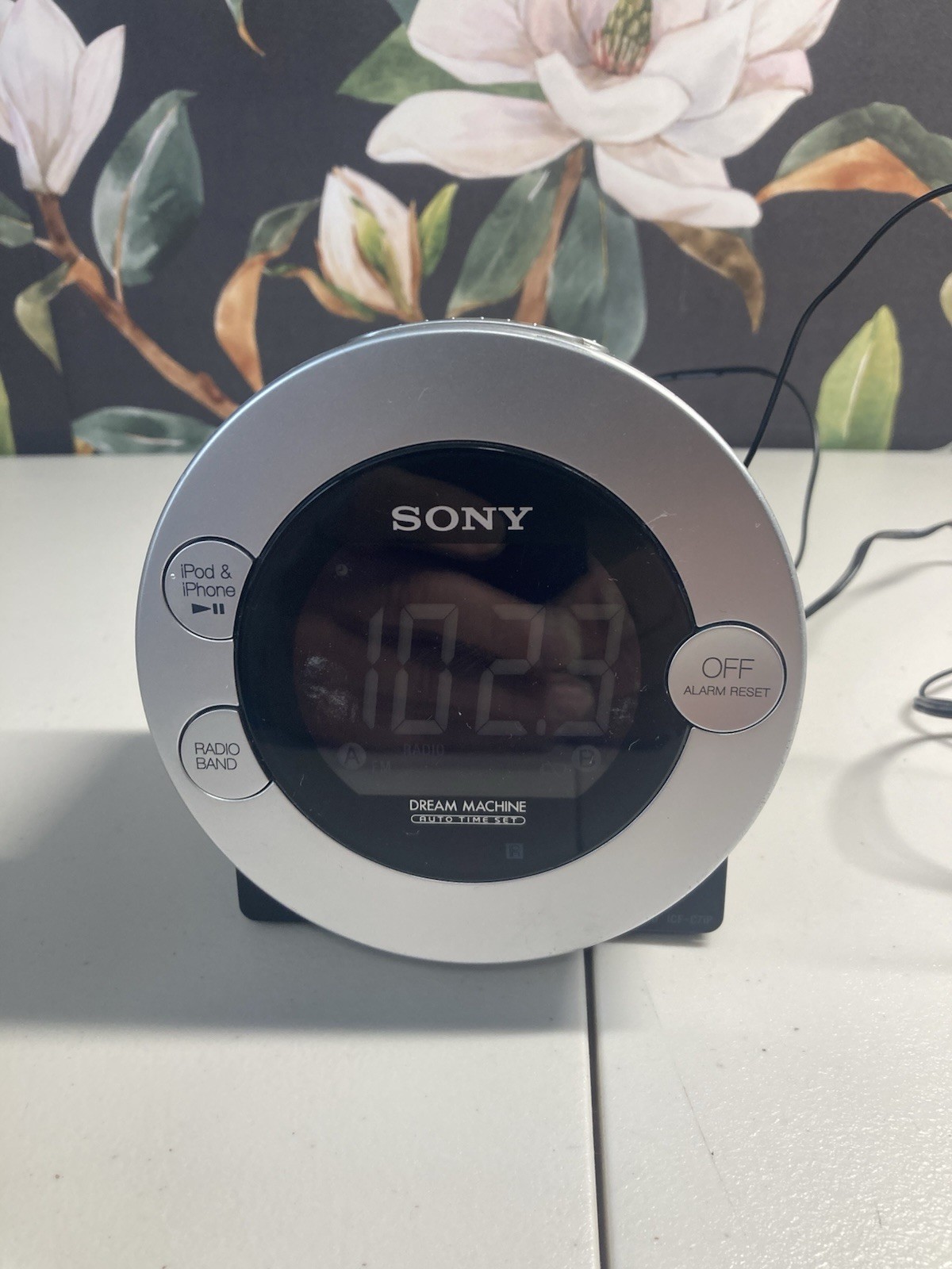 Sony ICF-C7IP Dream Machine Alarm Clock AM/FM Radio iPod & iPhone Dock gallery