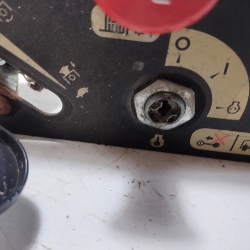 Hustler Raptor 52'' Zero Turn Throttle Choke Instrument Control Panel 551898 gallery