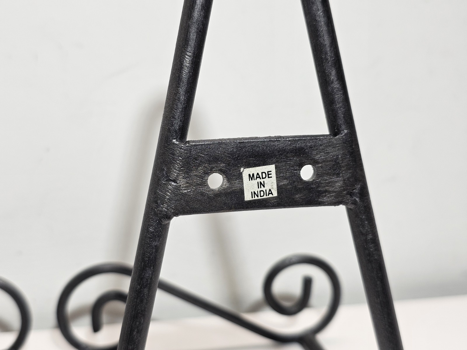 Metal S-Shaped Wall Mountable Display Easel Stand *Set Of 2* gallery