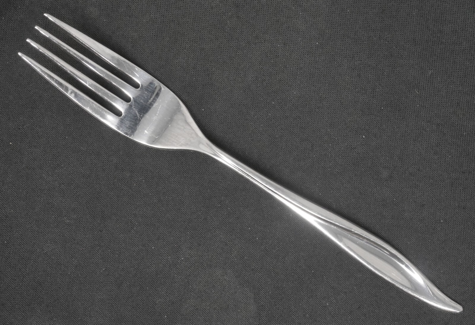 Reed & Barton Evening Wood Stainless Steel Dinner Fork. 7 1/4" Long gallery