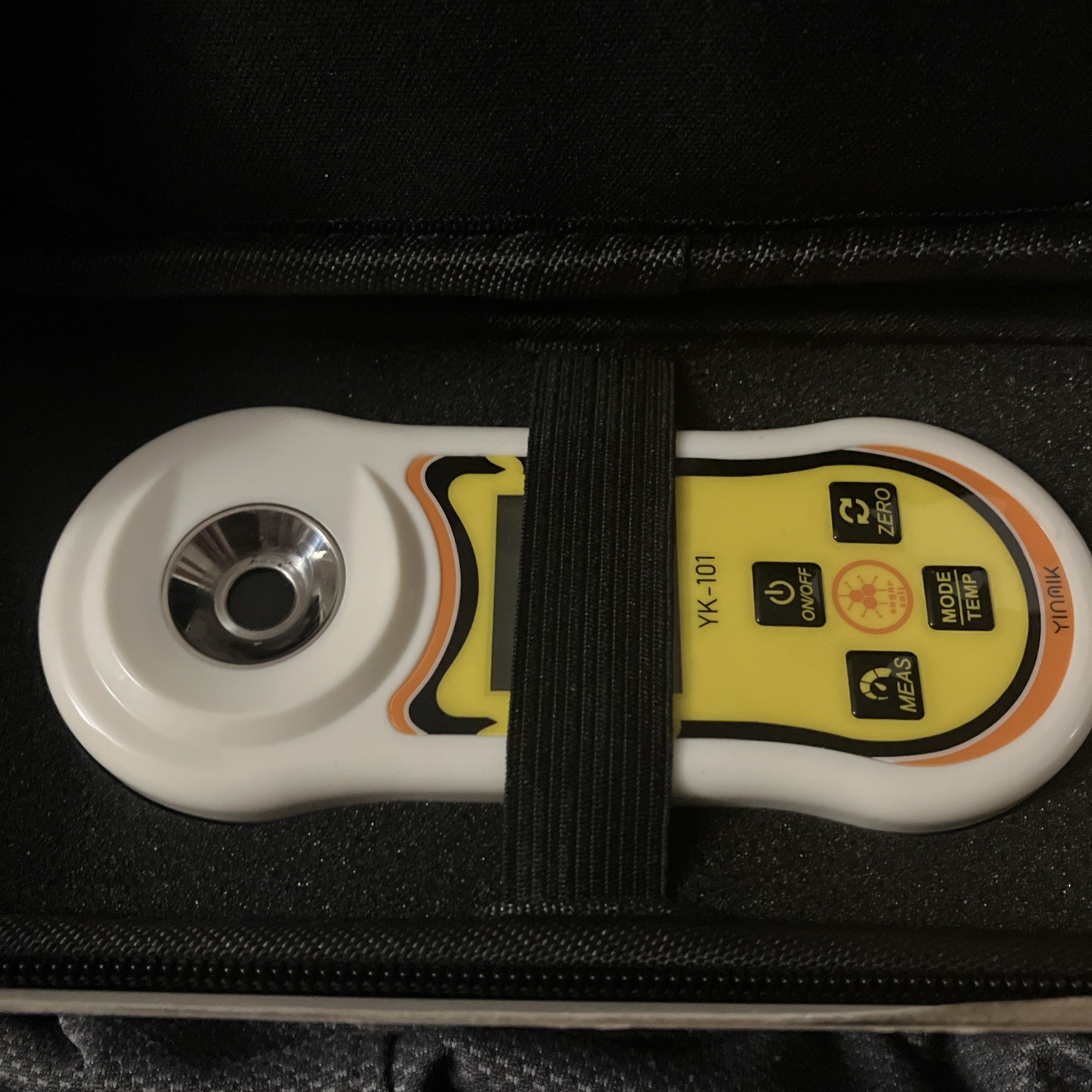 Yinmik Smart Digital Brix and Salt Refractometer 0-60% Portable Tester YK-101 gallery