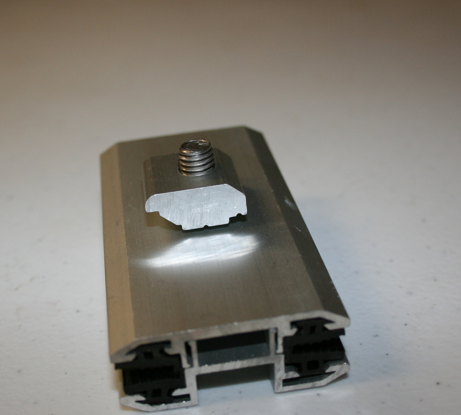 Semi Flexible Frameless Solar Panel Mounting brackets- Mid Clamp with Hardware gallery