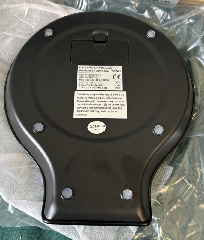 Amazon Basics Digital Kitchen Scale Weighs up to 11 pounds NIB gallery