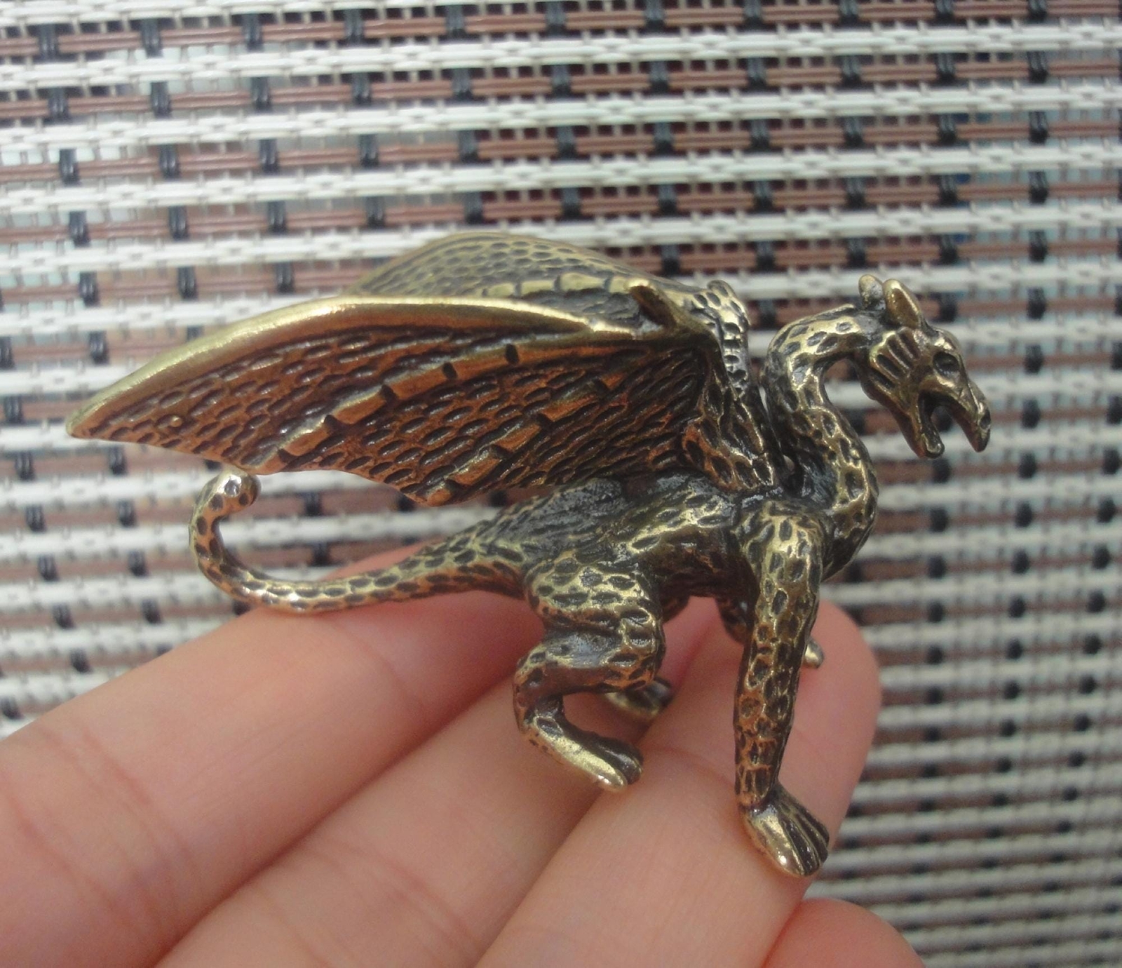 Vintage Style Solid Brass Copper Flying Dragon Statue For Home Garden Decor gallery