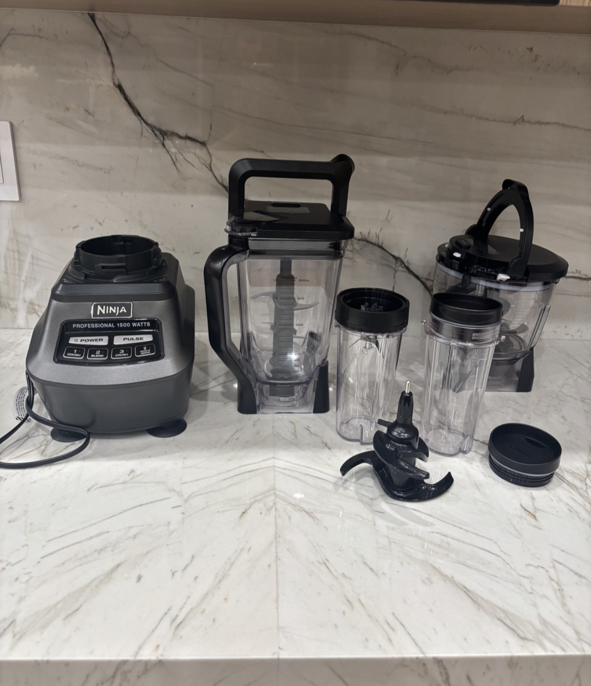 Used1500W Mega Kitchen System Blender & Food Processor with 2 Cups, Black BL770 gallery