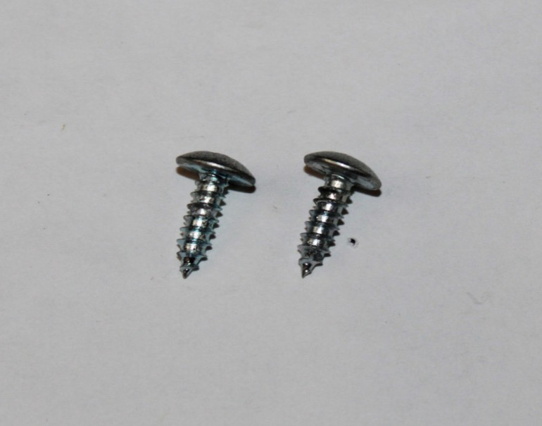 Whirlpool Refrigerator : Drawer Slide Rail Screw : Set of 2 (W11233072) {P9314} gallery