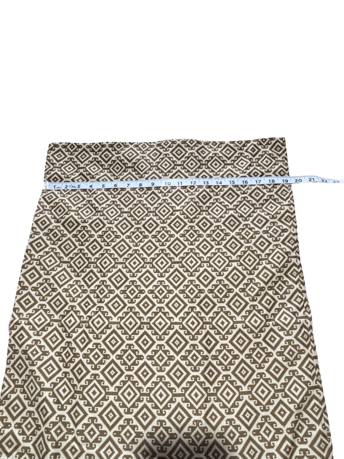 Mainstays Neutral Geometric Design Standard Pillowcase 19x29 in gallery