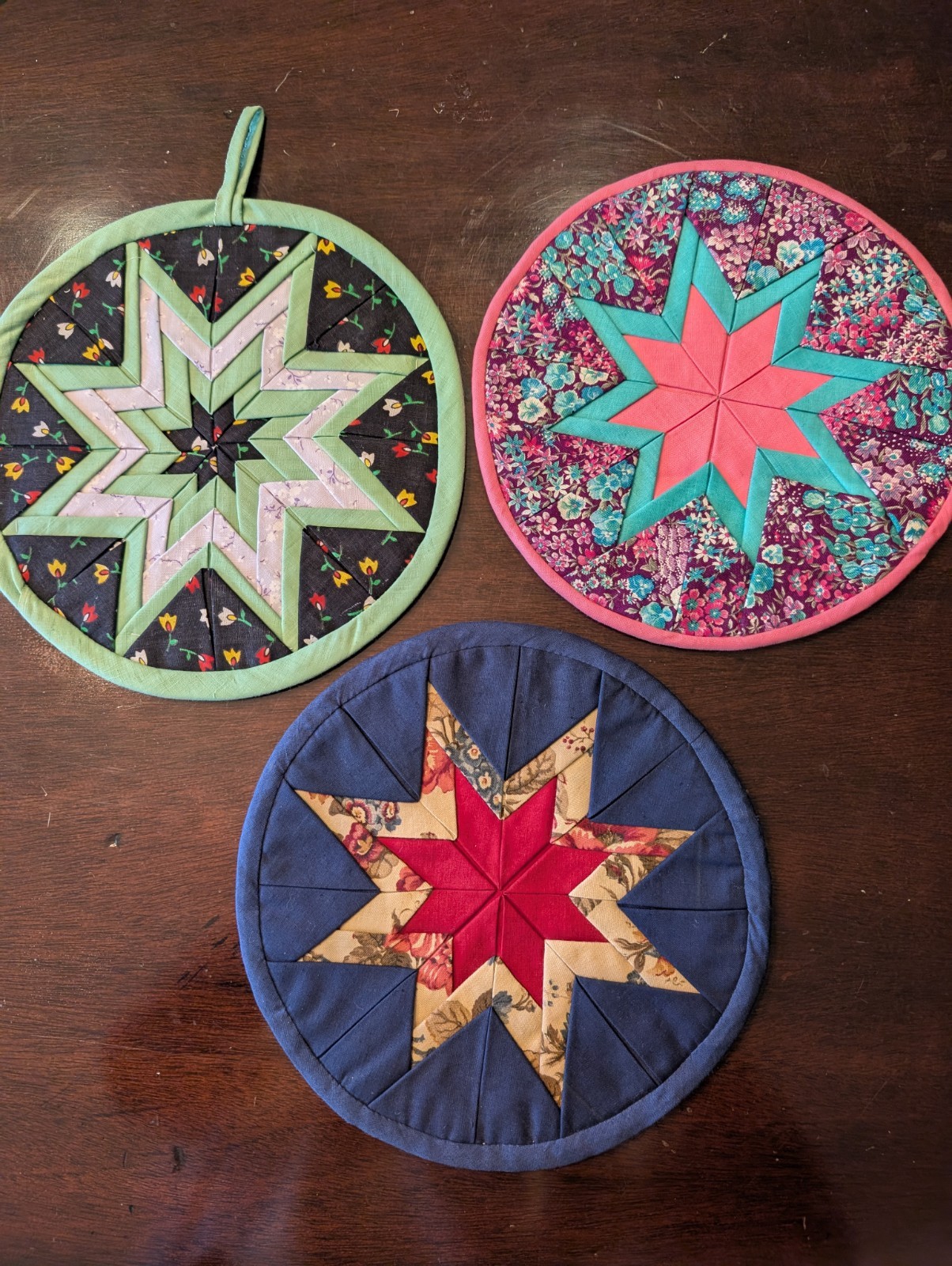 Vintage Folded Star Handmade Quilt Pattern 8" Potholders '50's Set Of 3 gallery