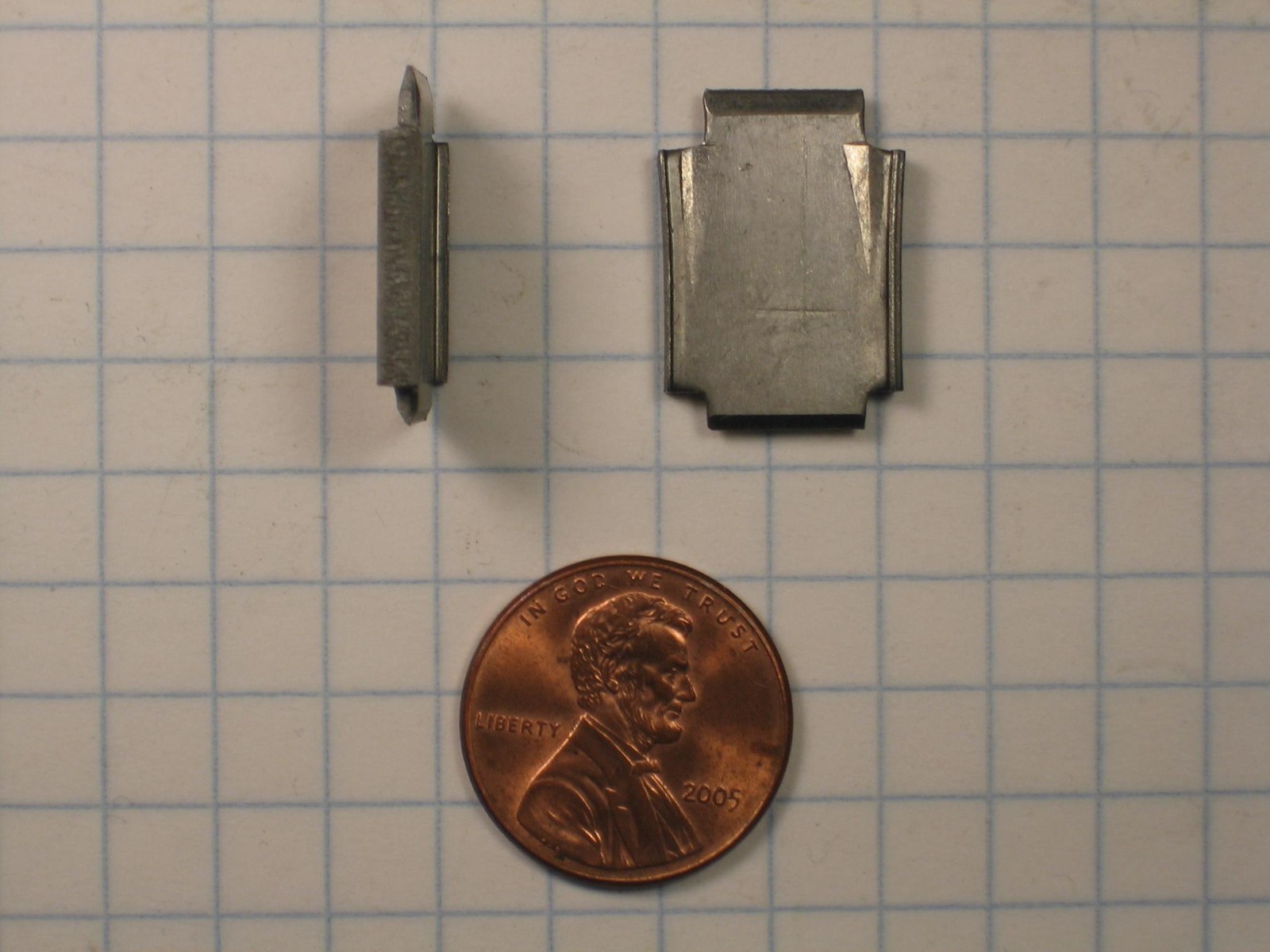 CLAMP NAILS #9V-3/4" PLAIN STEEL JOINT NAIL, 9/16" WIDTH, 3/4" LENGTH gallery