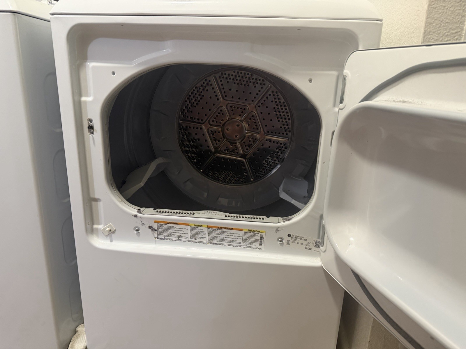 GE AEG L7WB65689 Washer & Dryer Set White Top-Load Freestanding Side-by-Side gallery
