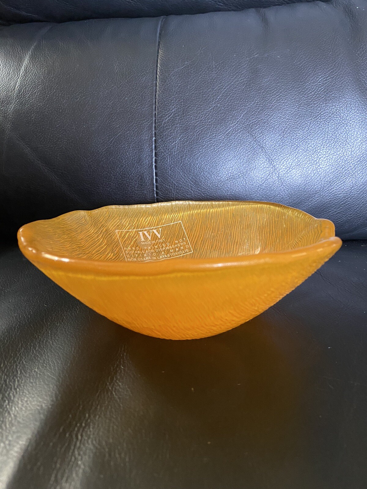 NEW ORANGE IVV 6.25 INCH HAND PAINTED BOWL MADE IN ITALY gallery