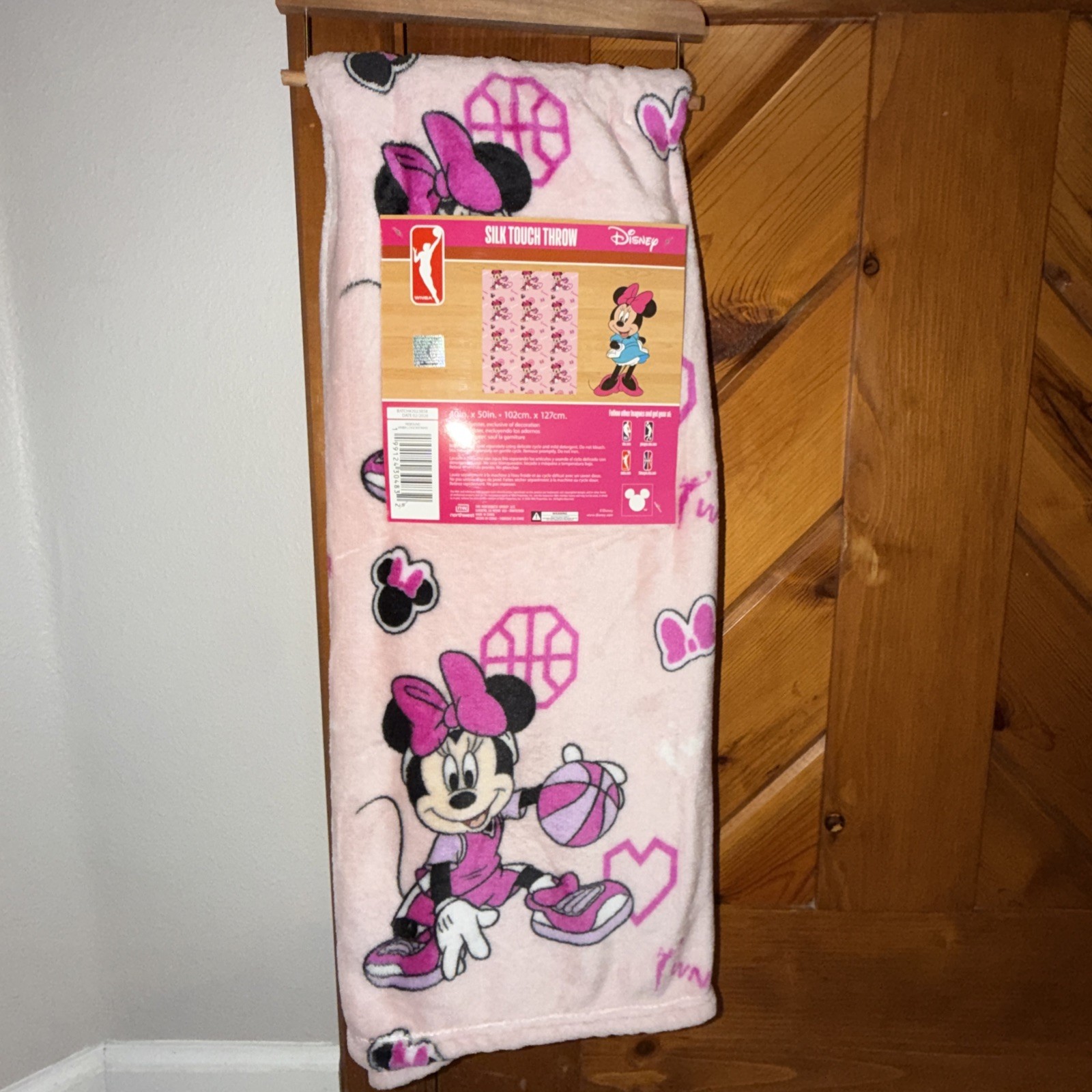 WNBA Disney Silk Touch Throw Blanket Minnie Mouse 40in X 50in gallery