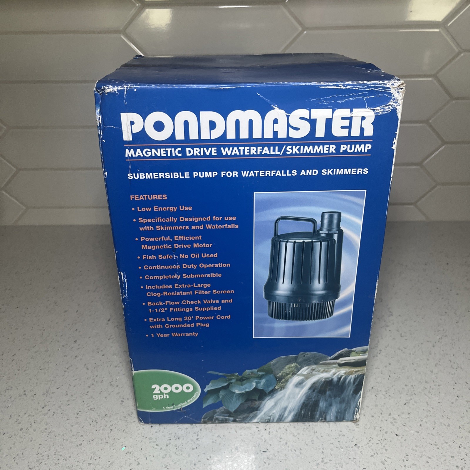 Pondmaster SWFP 2000 - 2000 GPH Magnetic Drive Submersible Waterfall / Skimme... gallery