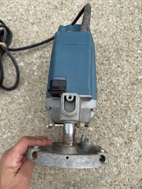 Freud 1/2" Plunge Router Model FT 2000 E, 8,000-22,000 RPM Adjustable, 120V gallery