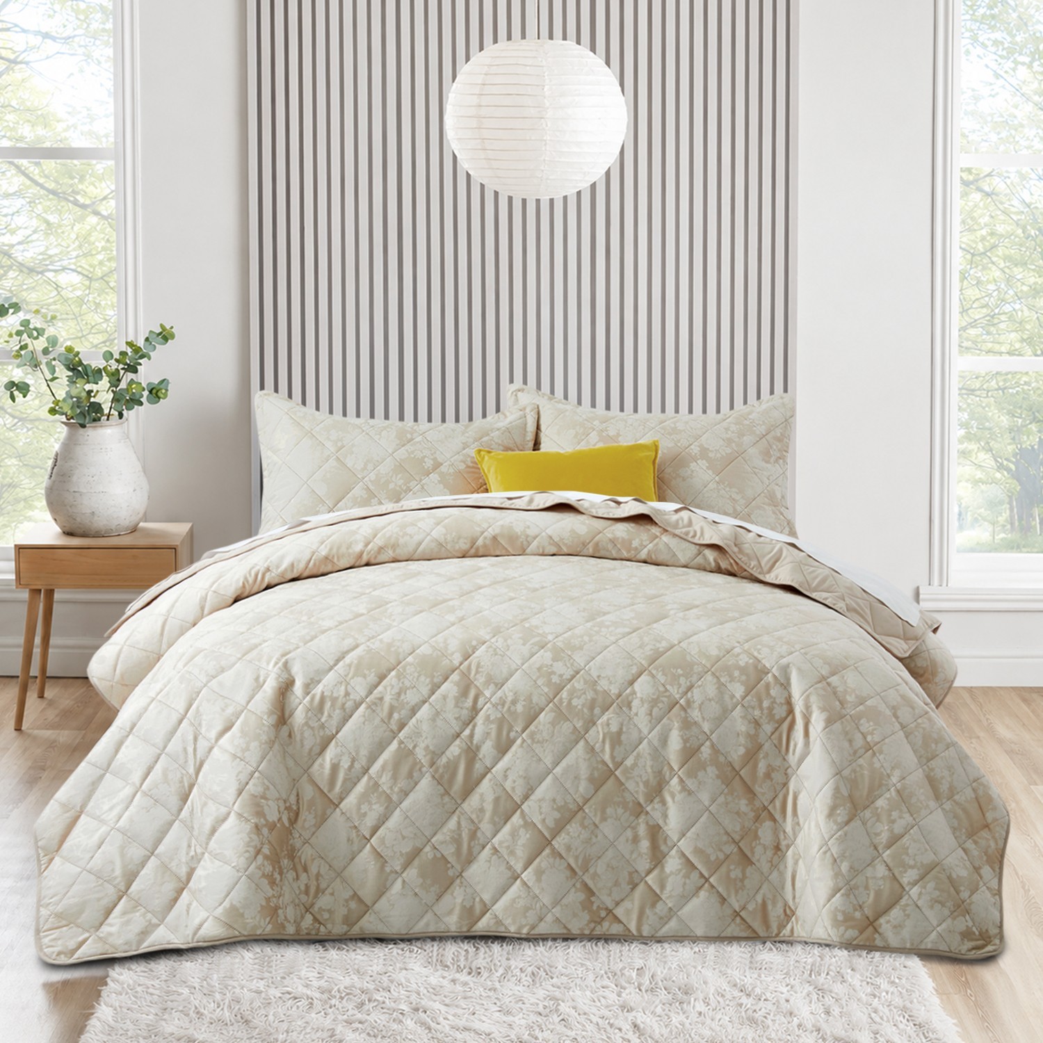 Velvet Cooling Comforter Set Super Soft Quilt Bedding Sets All-Season Bedspreads gallery